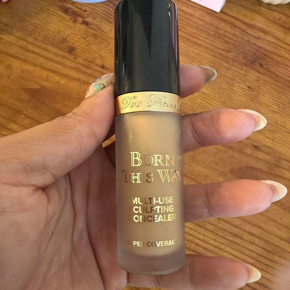 Too Faced Born This Way Concealer